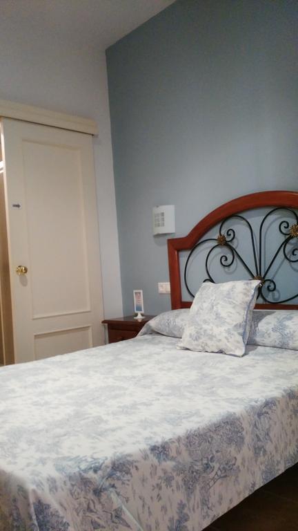 Hostal Azahar Córdoba Szoba fotó